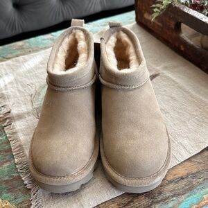 BearPaw Tan Ankle Boots